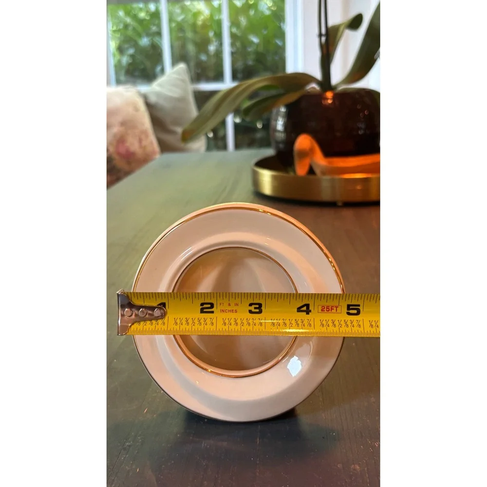 Lenox Ivory Porcelain Round Picture Frame Gold Trim Handcrafted 5.5 inch